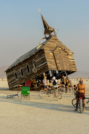 Bilety na Burning Man – Jak i kiedy zacząć przygotowania oraz jakie są koszty uczestnictwa w jednym z najciekawszych festiwali na świecie