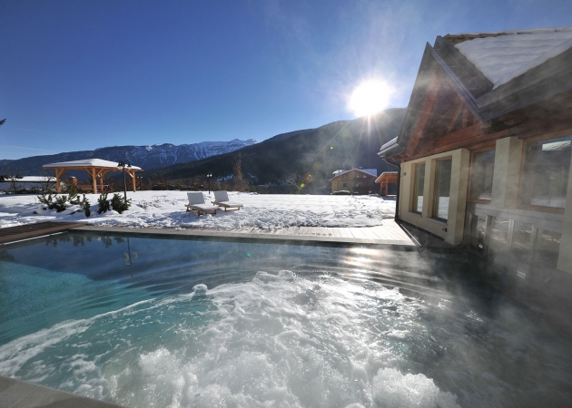Narty i zimowy wypoczynek w Dolomitach. Hotel Salvadori w Val di Sole, Trentino
